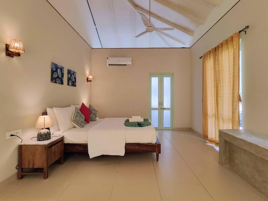 Barcelona Villas At Love Story Siolim- 3Bhk Private Pool Villas Εξωτερικό φωτογραφία